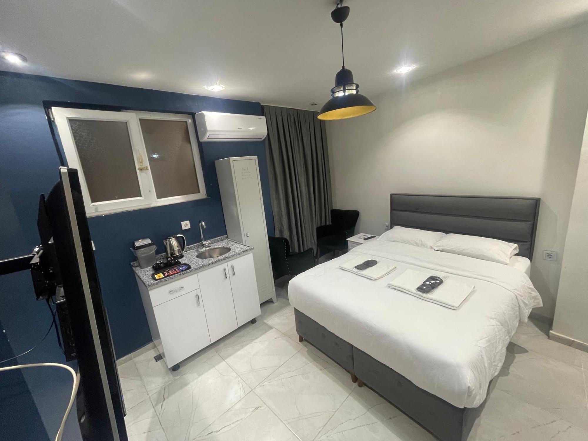The Antares Hotell Istanbul Exteriör bild